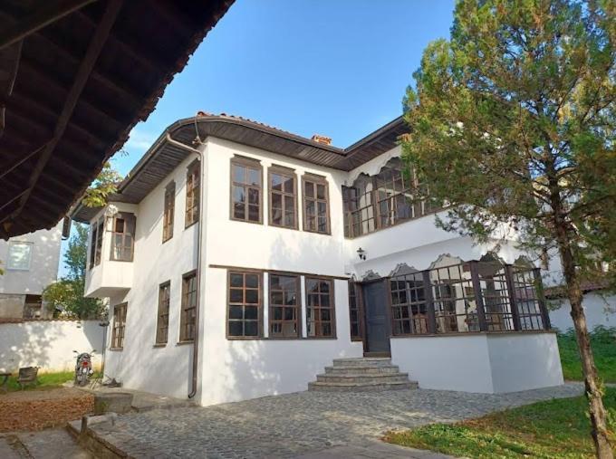 Friendly Rent Pristina Exterior foto